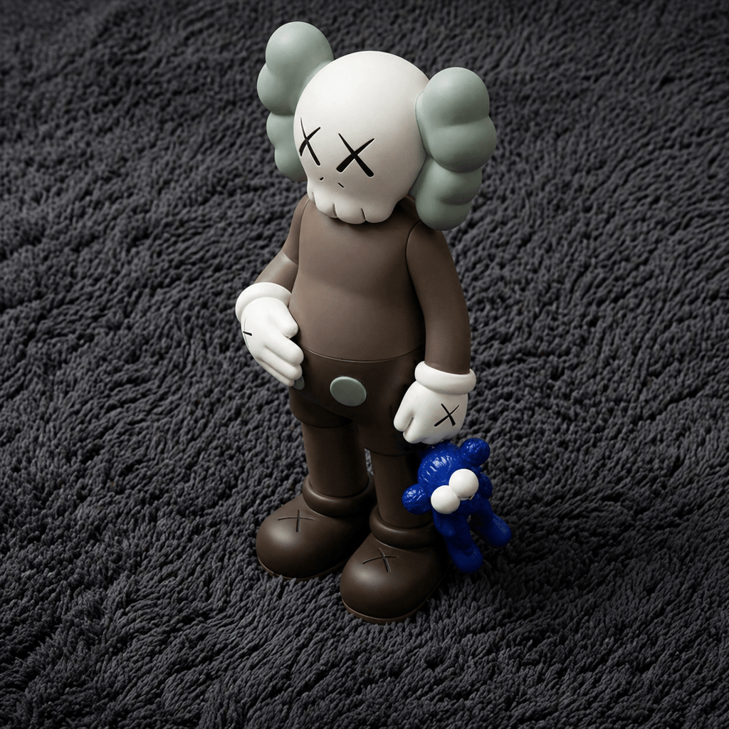 KAWS "SHARE" Companion Figure