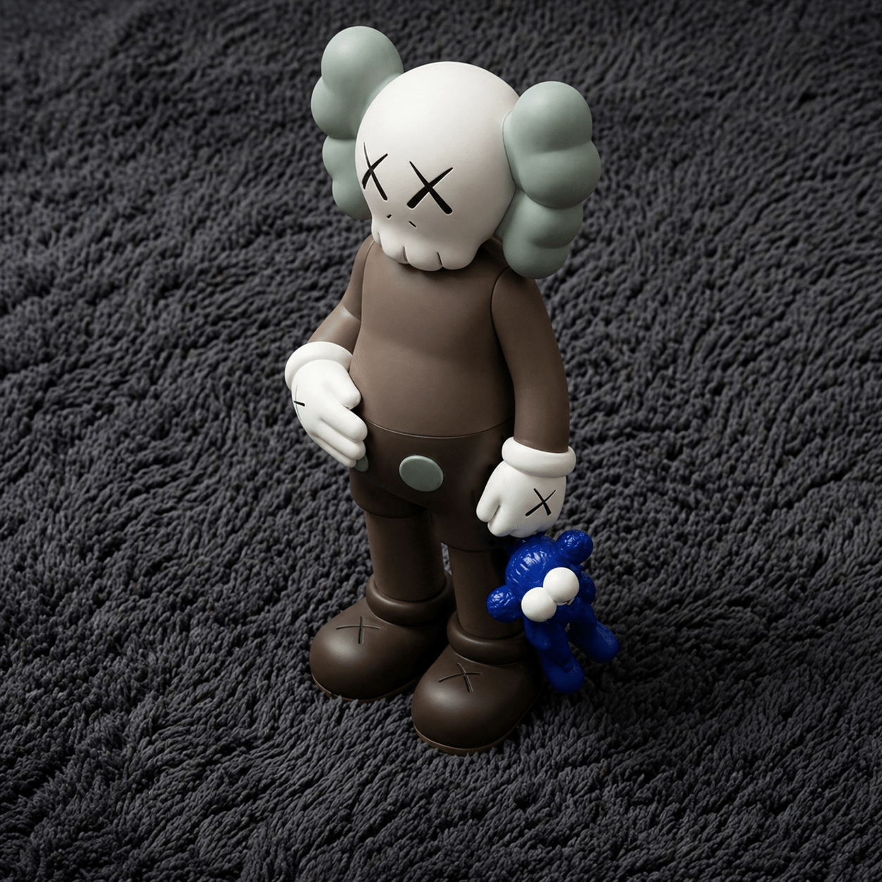 KAWS "SHARE" Companion Figure